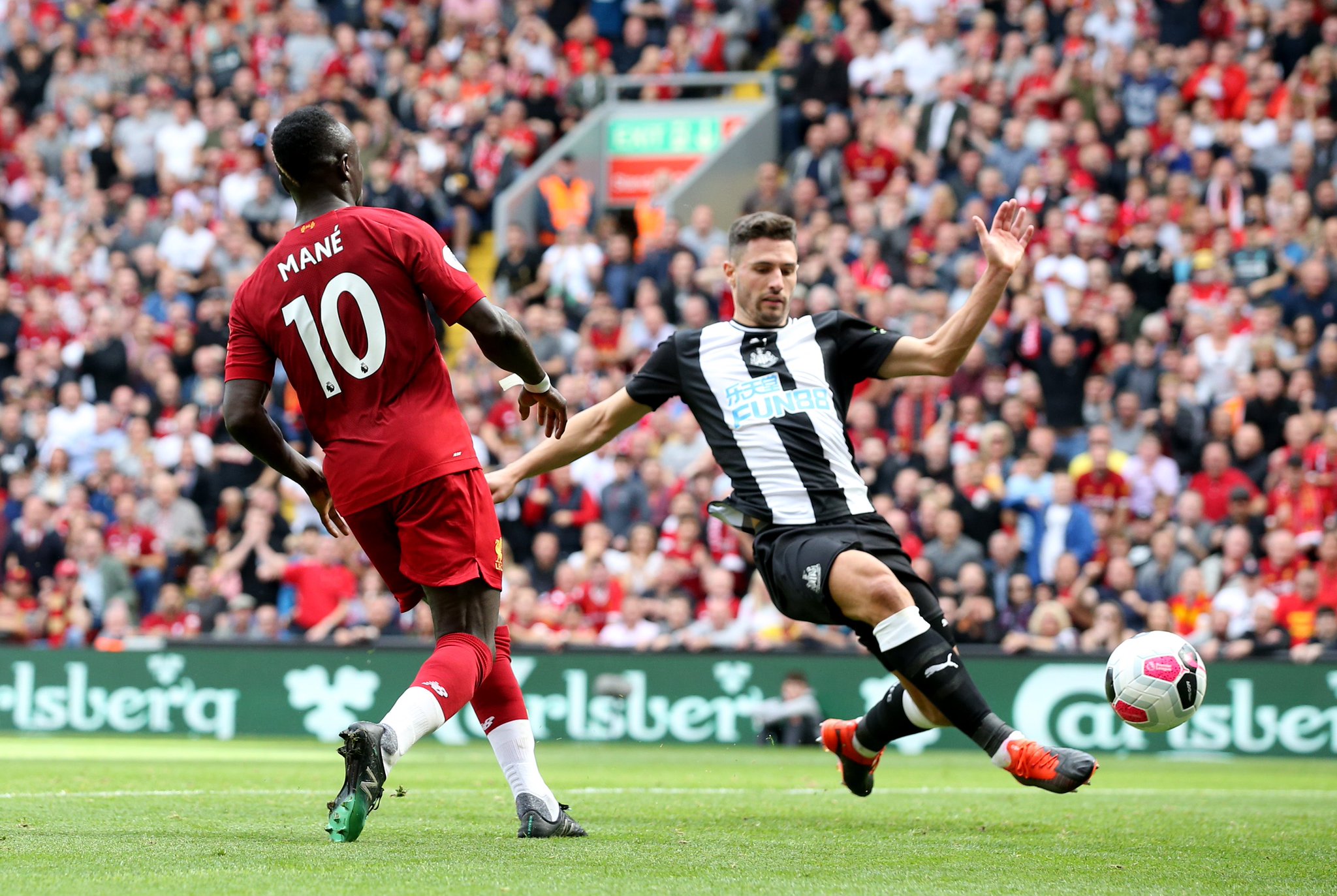 攻防两端的 攻防两端的